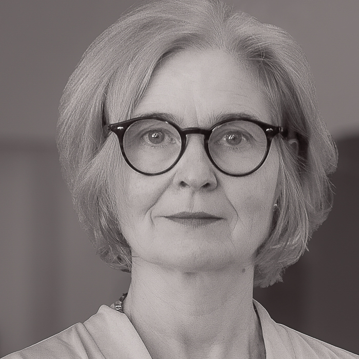 Barbara Kapelari - Den Musen reicht es. Sie fotografieren selber...