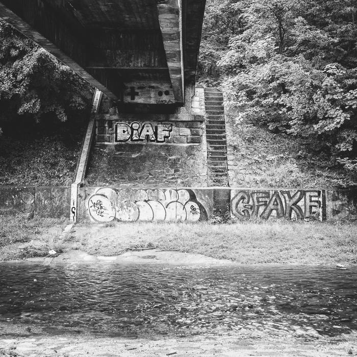 Wienfluss und Aufgang zum Nikolai-Steg<br>2023 © Herbert Koeppel - Kat. No.D20230920.100