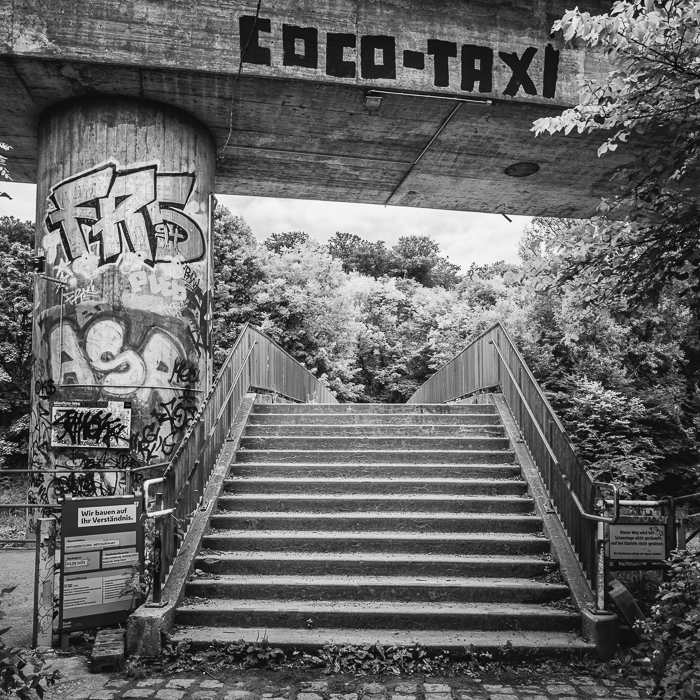 Blick aus dem Tunneleingang zurück zum Nikolai-Steg<br>2023 © Herbert Koeppel - Kat. No.D20230920.104