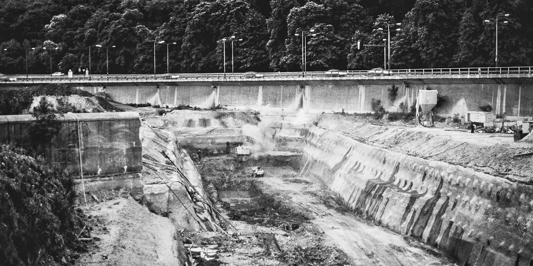 Rückhaltebecken im Umbau 1999 (Aufnahme Dr. Heinrich Tauscher), © Herbert Koeppel - Kat. No. D20230909.1